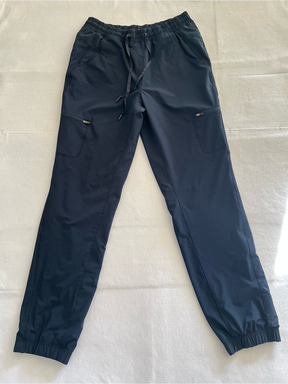 Eddie Bauer Women's Flexion Fleece Lined  Cargo Pants Joggers,Navy Blue,Size 4
